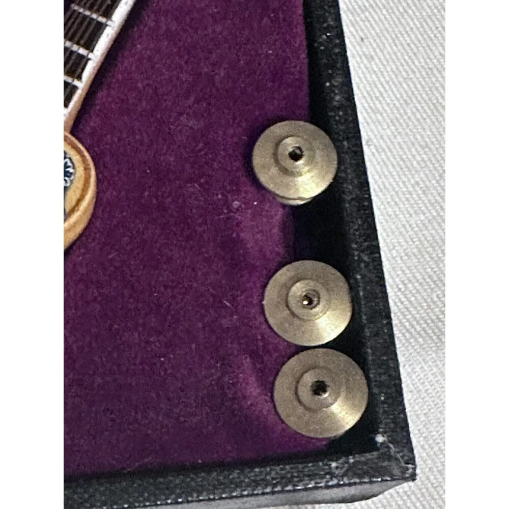 1997 Gibson Miniature Wood Guitar Pins 05702 of 10,000‎ With Case